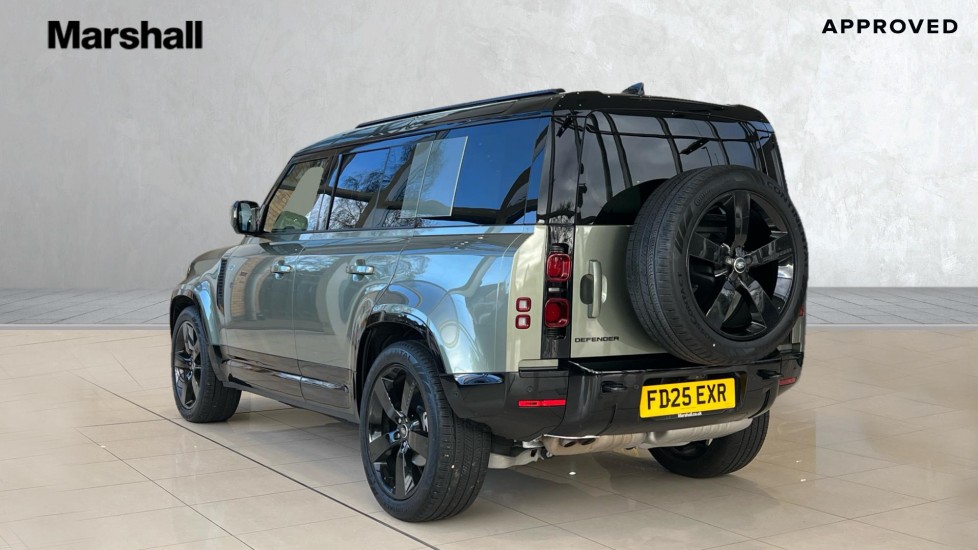 Used Land Rover Defender 2025 for sale - 76966597: Photo 2