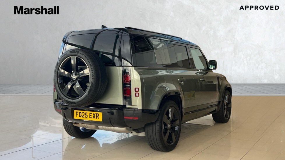 Used Land Rover Defender 2025 for sale - 76966597: Photo 25