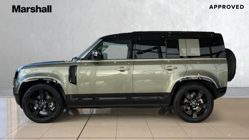 Used Land Rover Defender 2025 for sale - 76966597: Photo 26