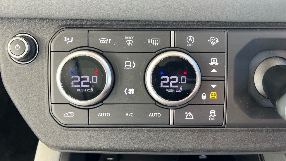 Used Land Rover Defender 2025 for sale - 76966597: Photo 61