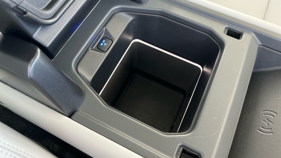 Used Land Rover Defender 2025 for sale - 76966597: Photo 67