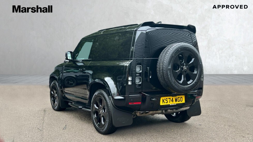 Used Land Rover Defender 2024 for sale - 76161450: Photo 2
