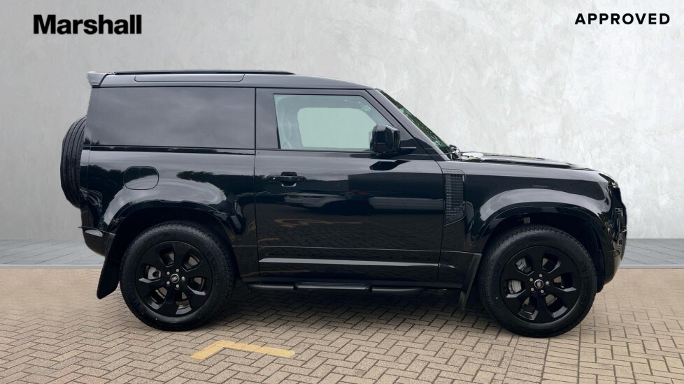 Used Land Rover Defender 2024 for sale - 76161450: Photo 5