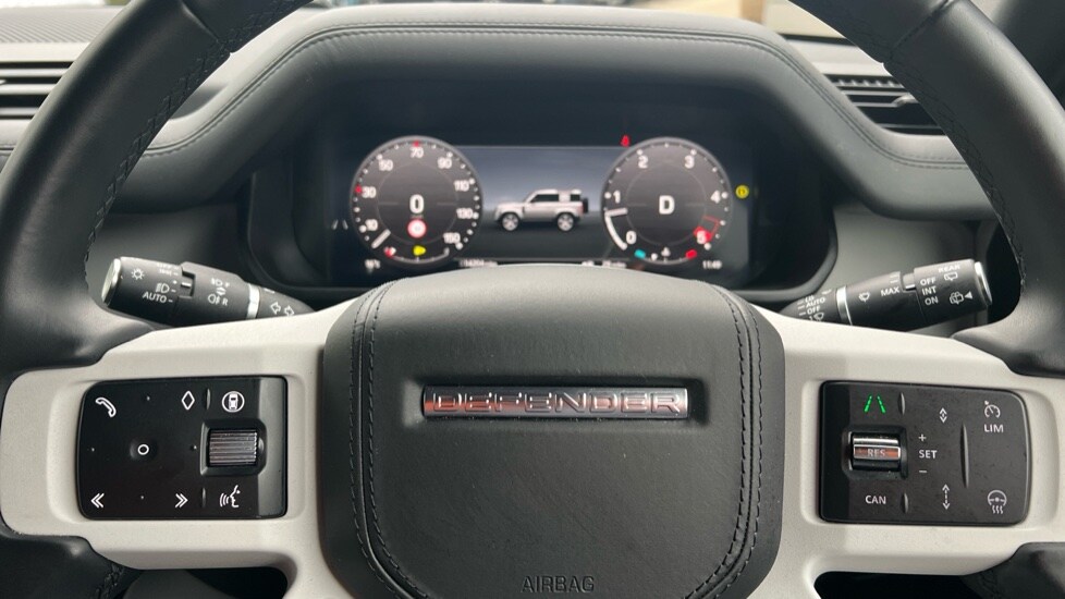 Used Land Rover Defender 2024 for sale - 76161450: Photo 58