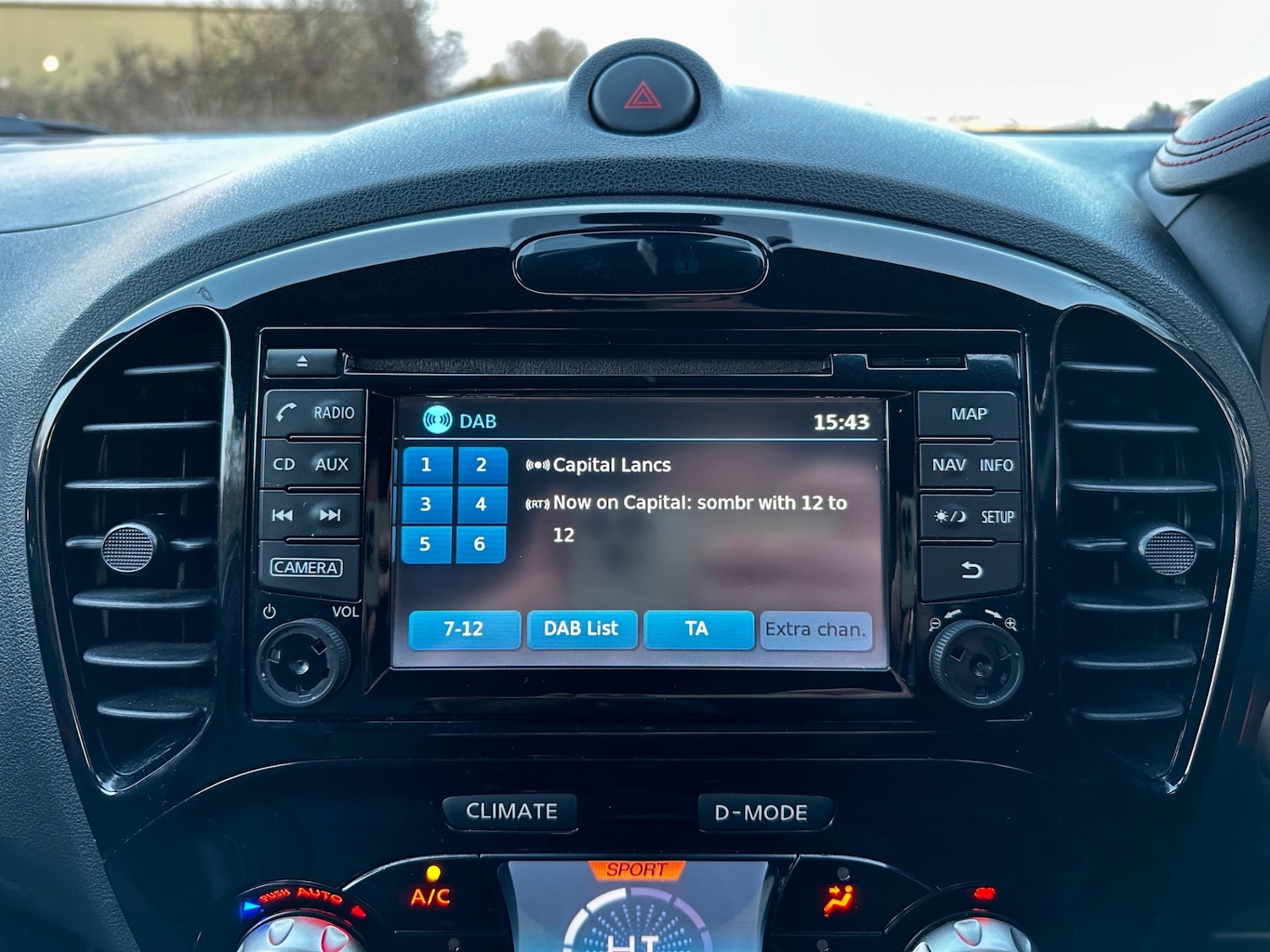 Used Nissan Juke 2015 for sale - 76738586: Photo 40