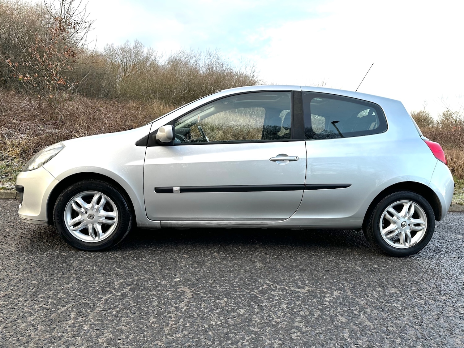 Used Renault Clio 2006 for sale - 77448173: Photo 2
