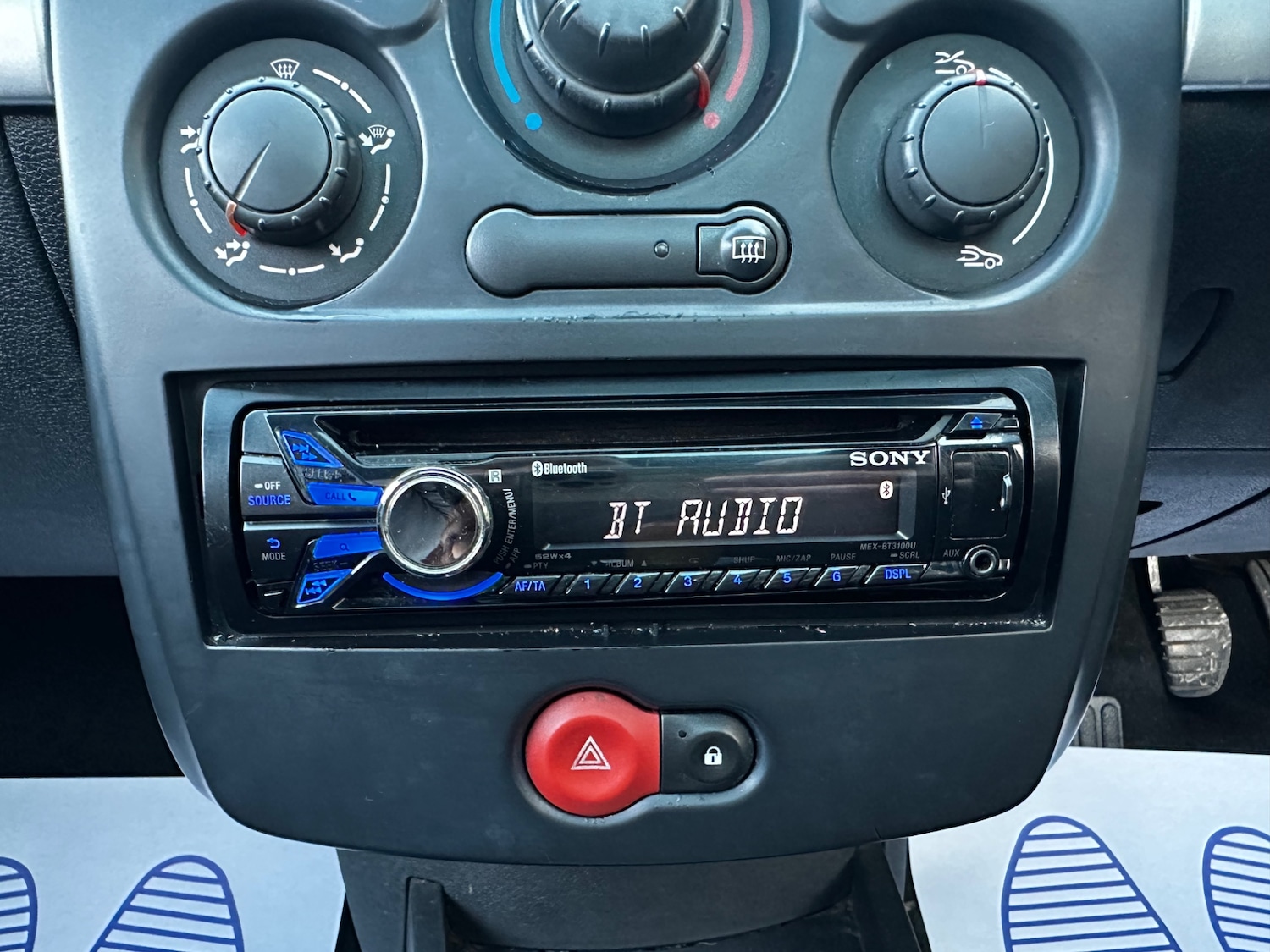 Used Renault Clio 2006 for sale - 77448173: Photo 23