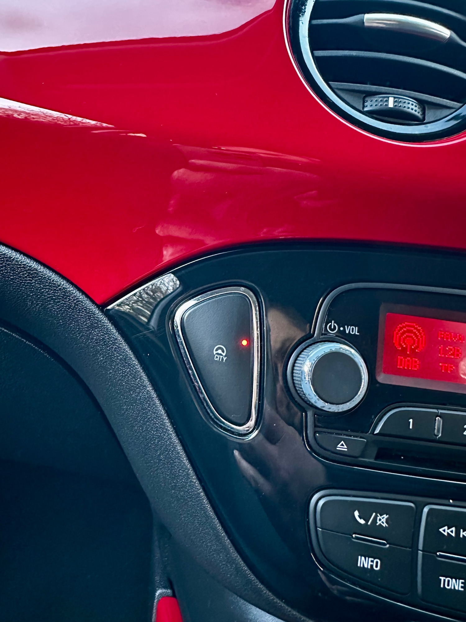 Used Vauxhall ADAM 2013 for sale - 76968429: Photo 26