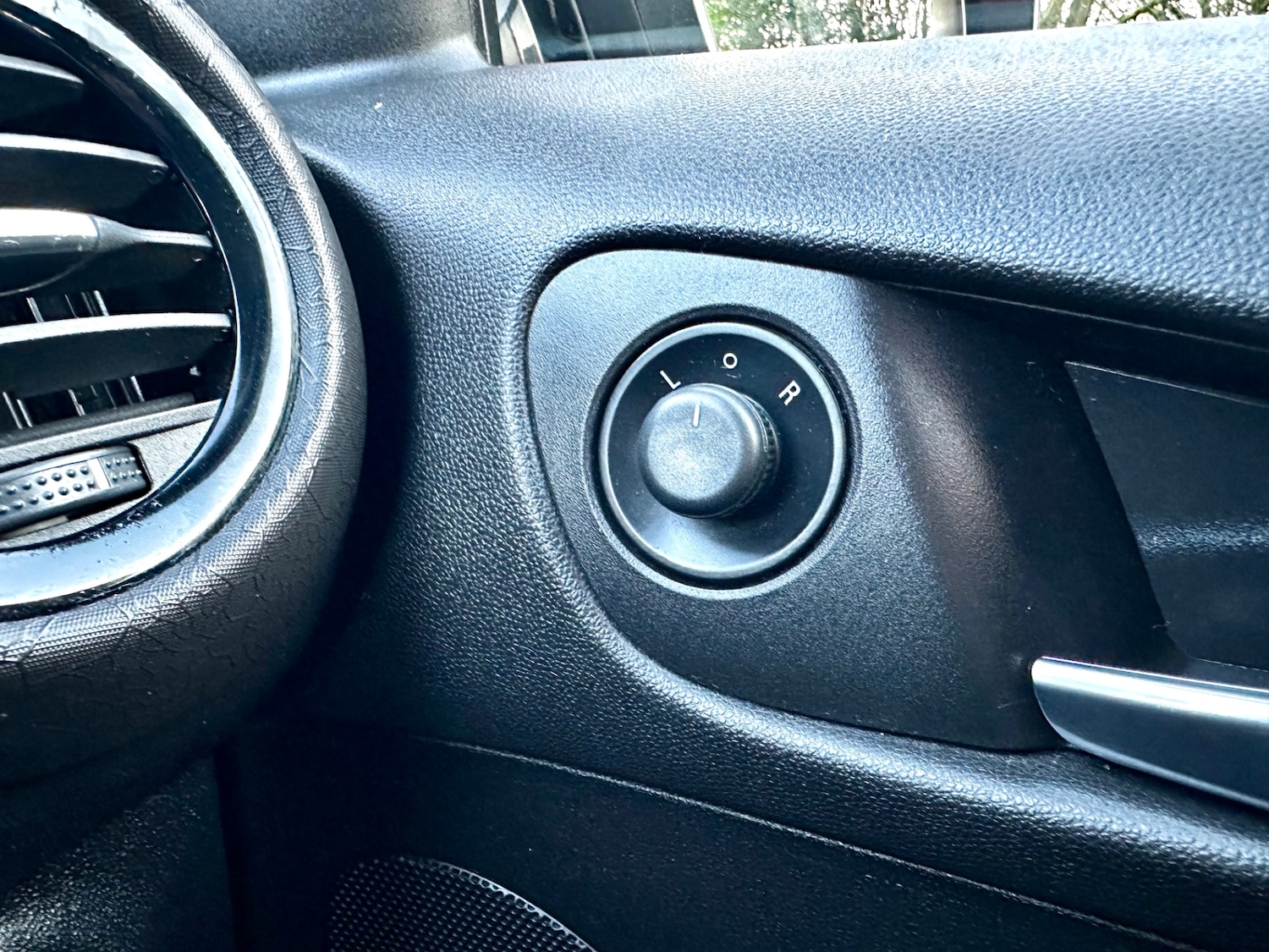 Used Vauxhall ADAM 2013 for sale - 76968429: Photo 31