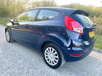 Used Ford Fiesta 2013 for sale - 78380375: Photo