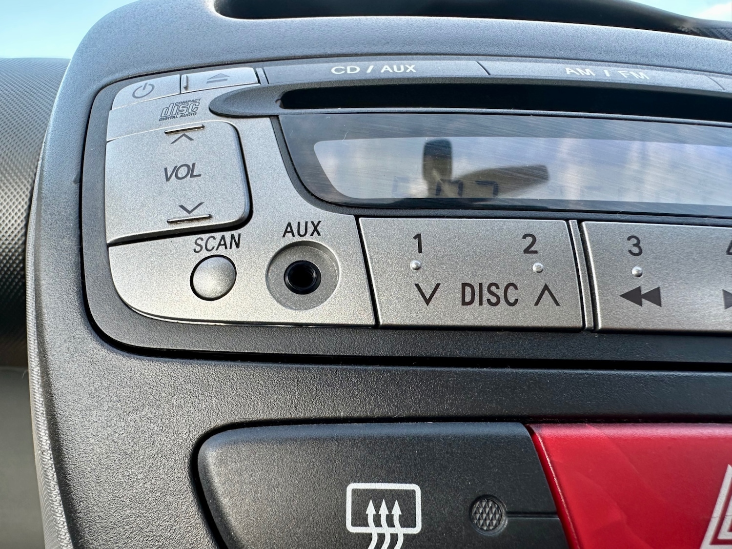 Used Peugeot 107 2014 for sale - 77449580: Photo 18