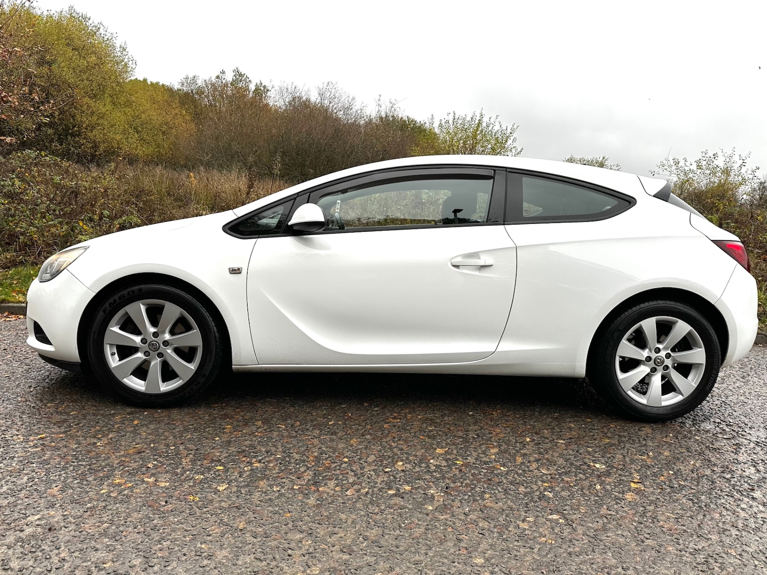 Used Vauxhall Astra GTC 2015 for sale - 76578126: Photo 2