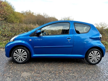 Used Toyota AYGO 2009 for sale - 76482842: Photo