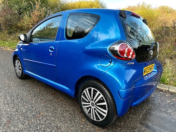 Used Toyota AYGO 2009 for sale - 76482842: Photo
