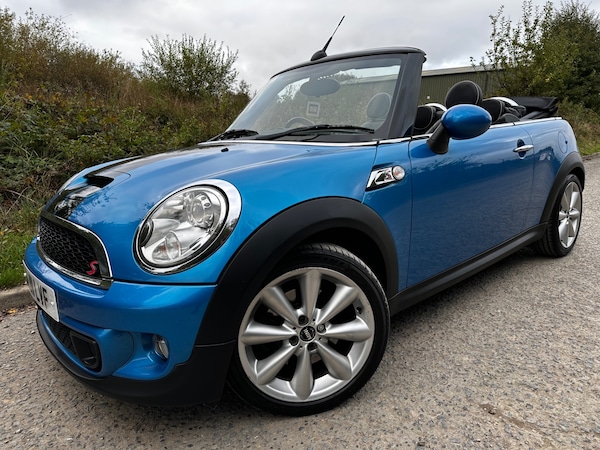 Used MINI Convertible 2011 for sale - 76226146: Photo 14