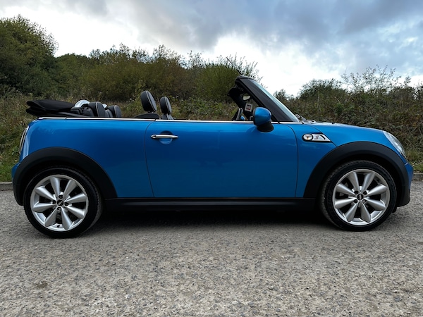 Used MINI Convertible 2011 for sale - 76226146: Photo 18