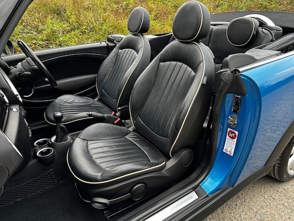 Used MINI Convertible 2011 for sale - 76226146: Photo 20