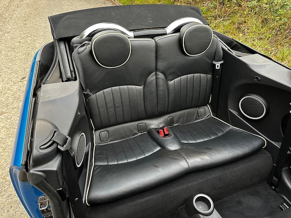 Used MINI Convertible 2011 for sale - 76226146: Photo 21