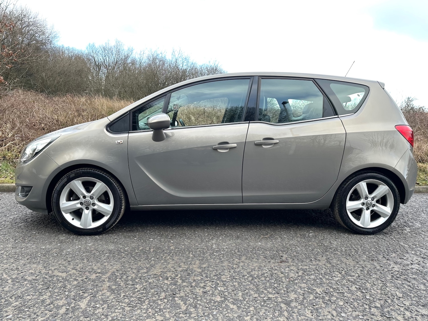 Used Vauxhall Meriva 2014 for sale - 77449495: Photo 2