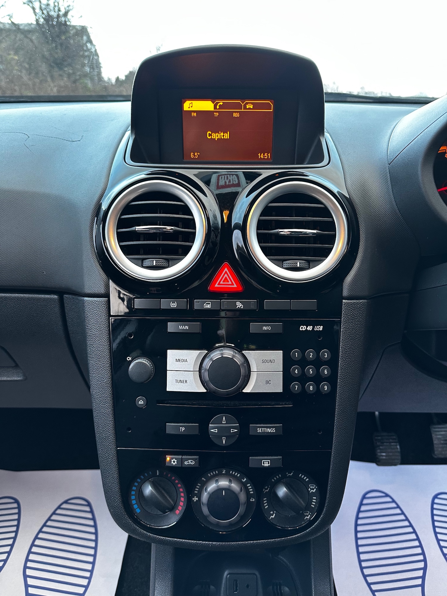 Used Vauxhall Corsa 2014 for sale - 77025180: Photo 19