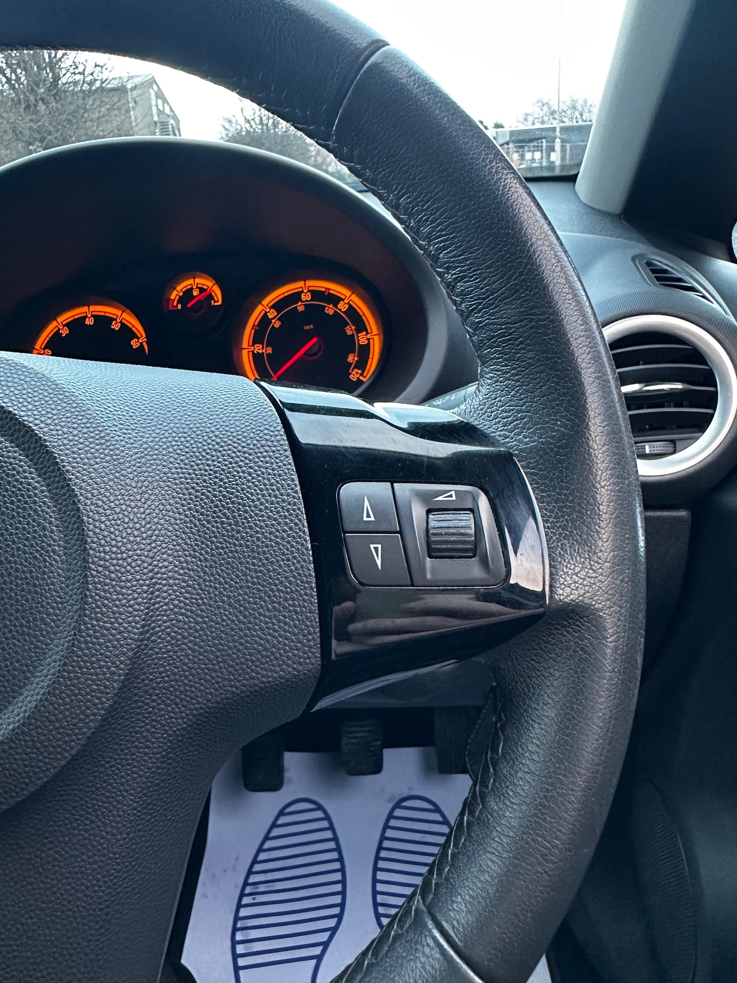 Used Vauxhall Corsa 2014 for sale - 77025180: Photo 24