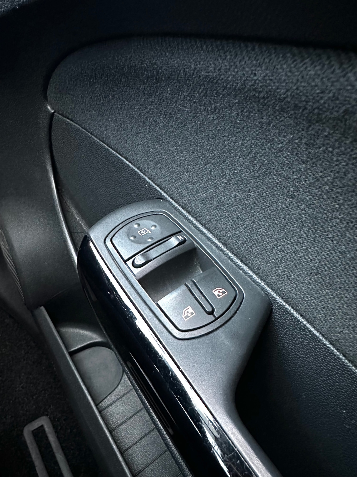 Used Vauxhall Corsa 2014 for sale - 77025180: Photo 26