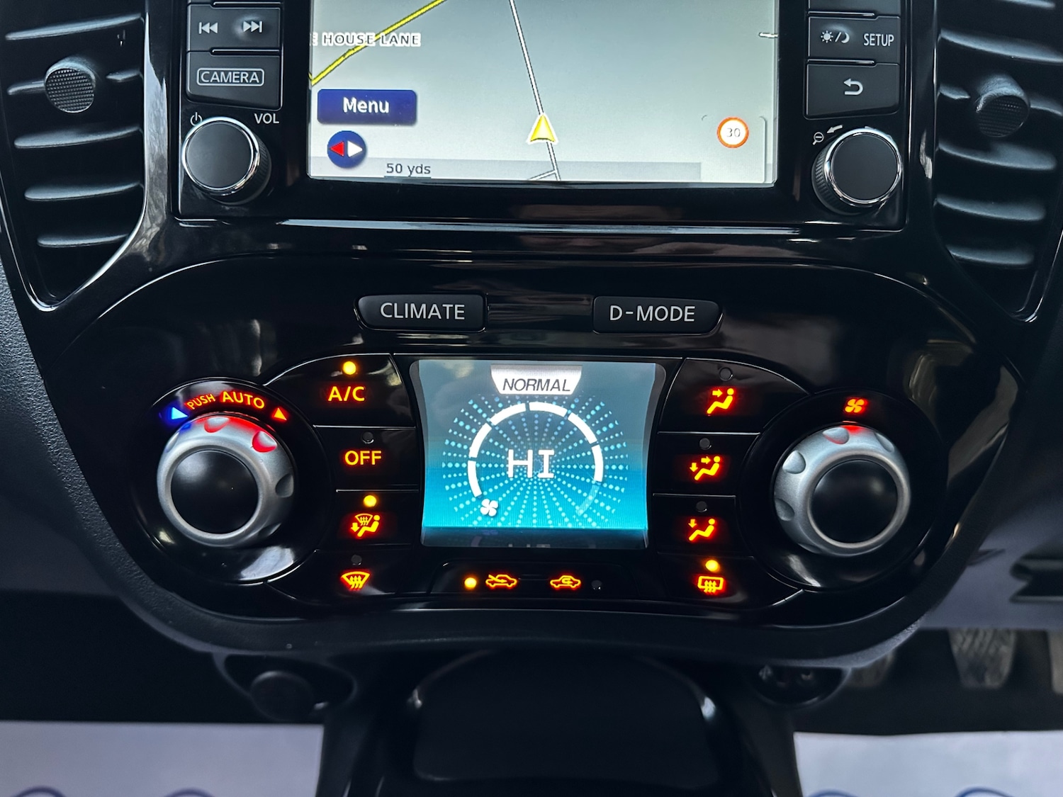 Used Nissan Juke 2014 for sale - 76946088: Photo 21