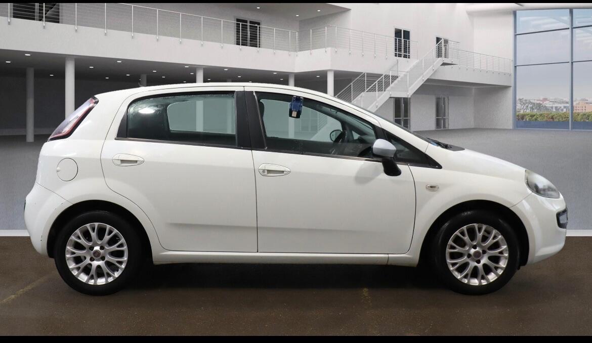 Used Fiat Punto Evo 2011 for sale - 76099497: Photo 5