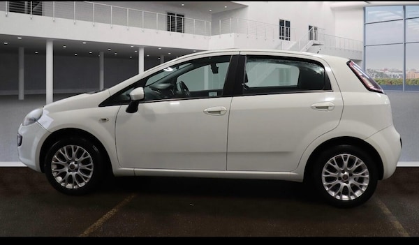 Used Fiat Punto Evo 2011 for sale - 76099497: Photo 6