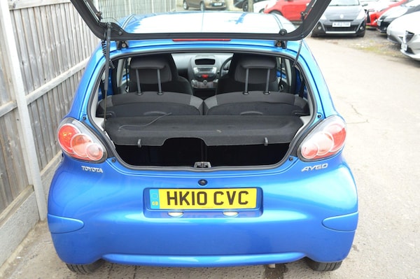 Used Toyota AYGO 2010 for sale - 76259592: Photo 10
