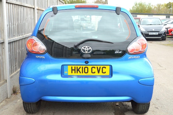 Used Toyota AYGO 2010 for sale - 76259592: Photo 11