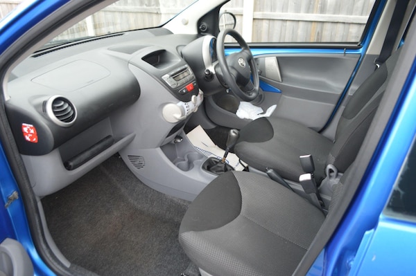 Used Toyota AYGO 2010 for sale - 76259592: Photo 16