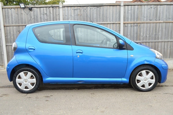 Used Toyota AYGO 2010 for sale - 76259592: Photo 21