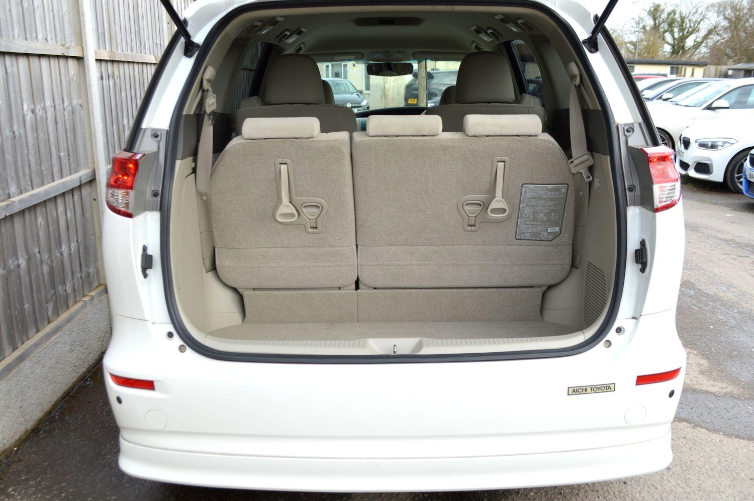 Used Toyota Estima 2026 for sale - 77633634: Photo 16