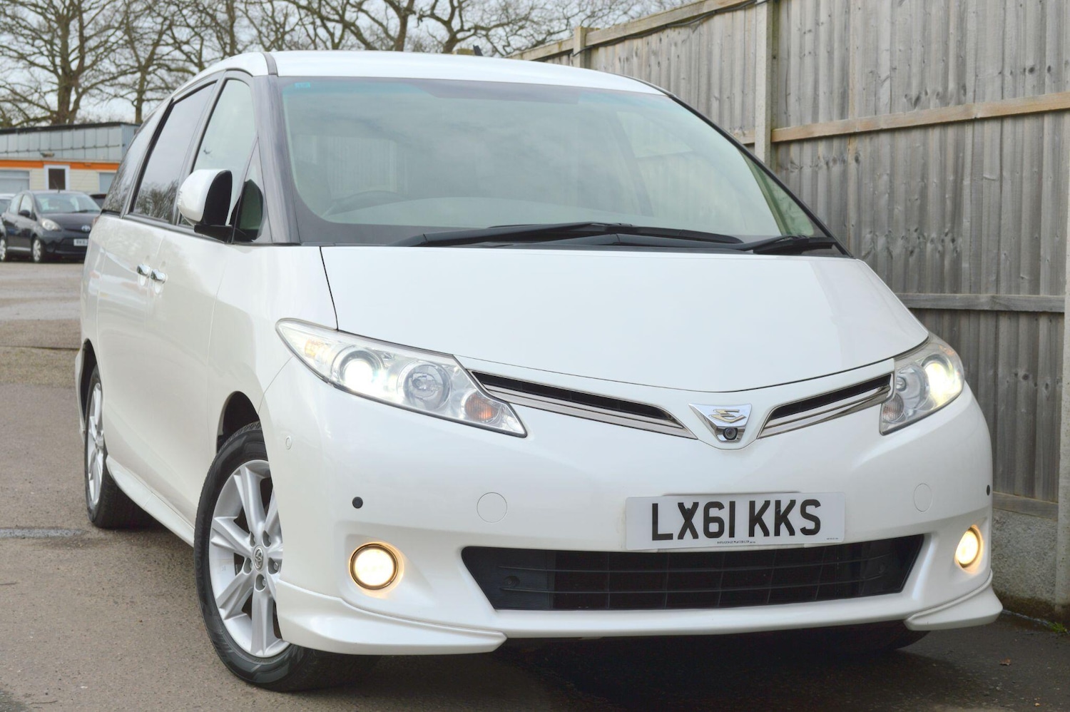 Used Toyota Estima 2026 for sale - 77633634: Photo 18