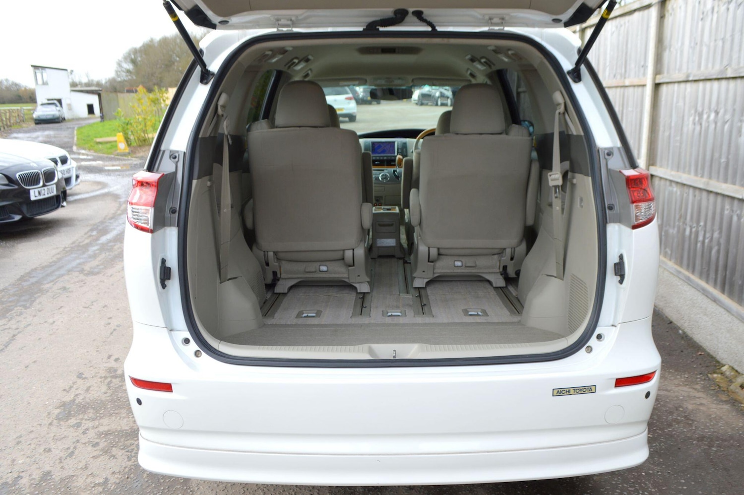 Used Toyota Estima 2026 for sale - 77633634: Photo 22