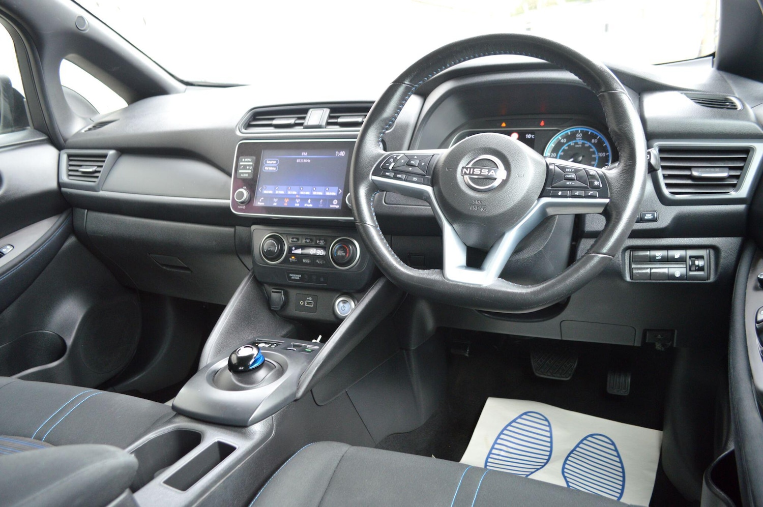 Used Nissan Leaf for sale - 78135581: Photo 2