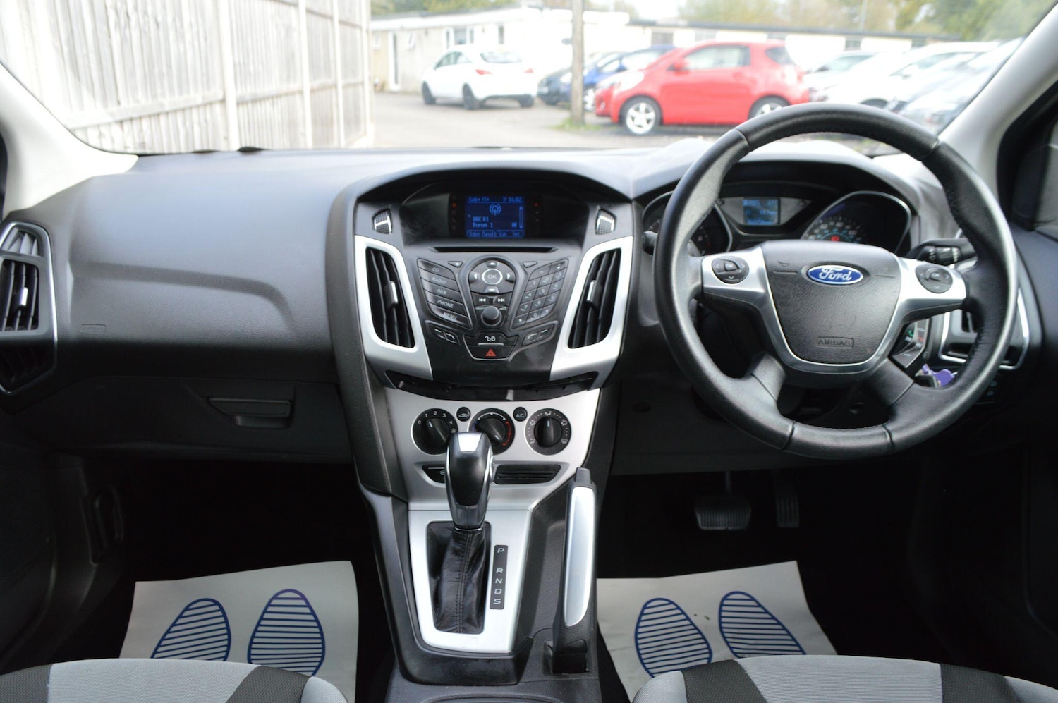 Used Ford Focus 2011 for sale - 77120396: Photo 2