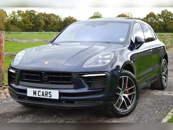 Used Porsche Macan 2022 for sale - 77343902: Photo