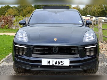 Used Porsche Macan 2022 for sale - 77343902: Photo