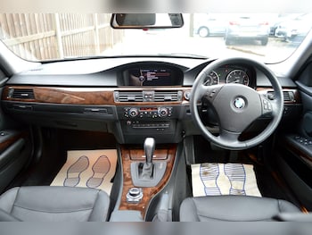Used BMW 3 Series 2010 for sale - 77469061: Photo