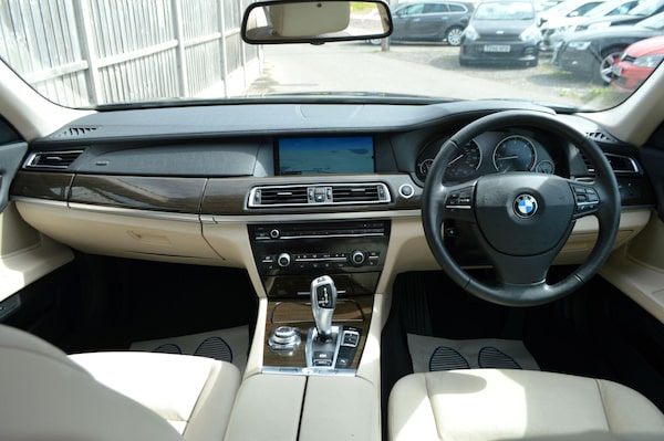 Used BMW 7 Series 2012 for sale - 75634244: Photo 2