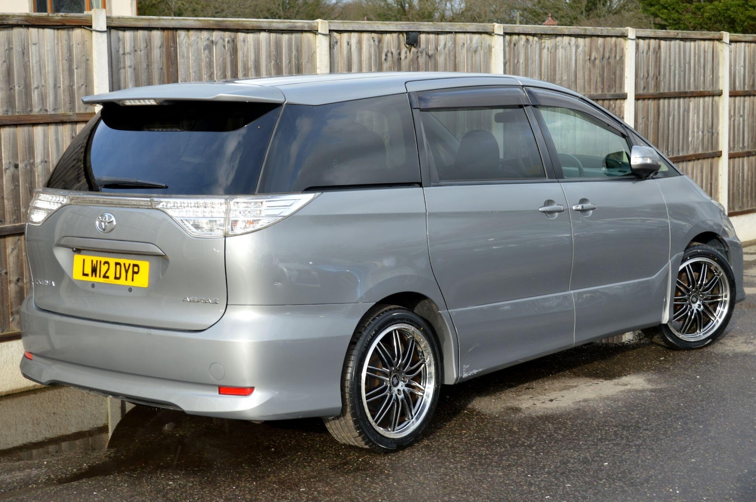 Used Toyota Estima 2026 for sale - 77305780: Photo 14
