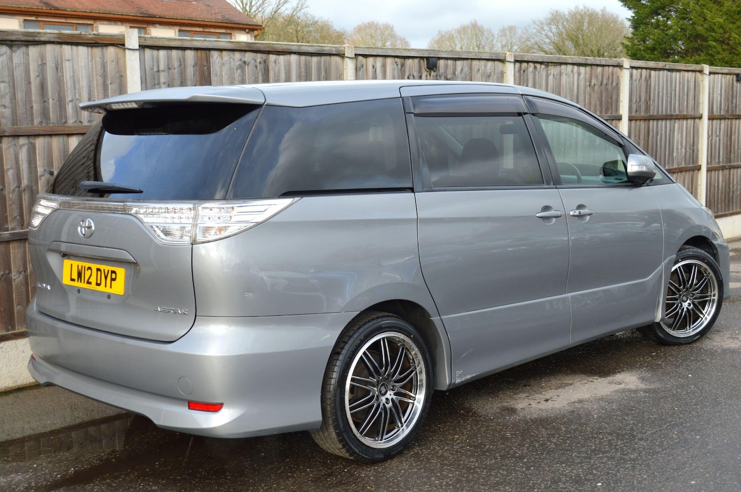 Used Toyota Estima 2026 for sale - 77305780: Photo 24