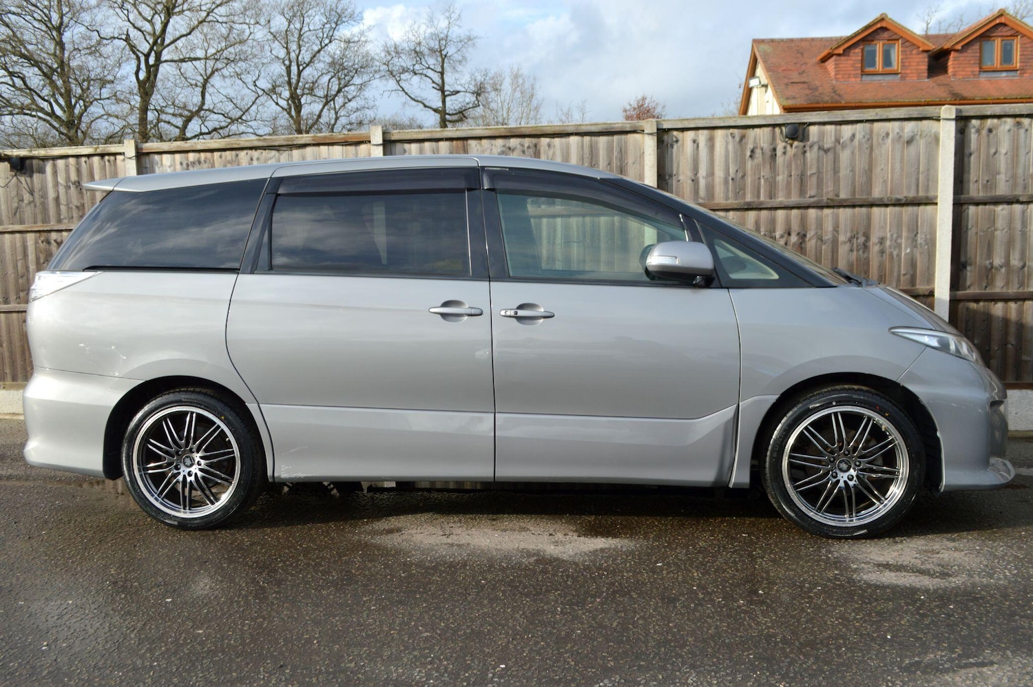 Used Toyota Estima 2026 for sale - 77305780: Photo 25