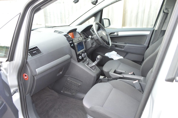 Used Vauxhall Zafira 2013 for sale - 76314850: Photo 17