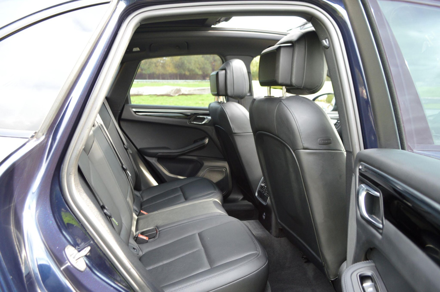 Used Porsche Macan 2022 for sale - 76295186: Photo 18