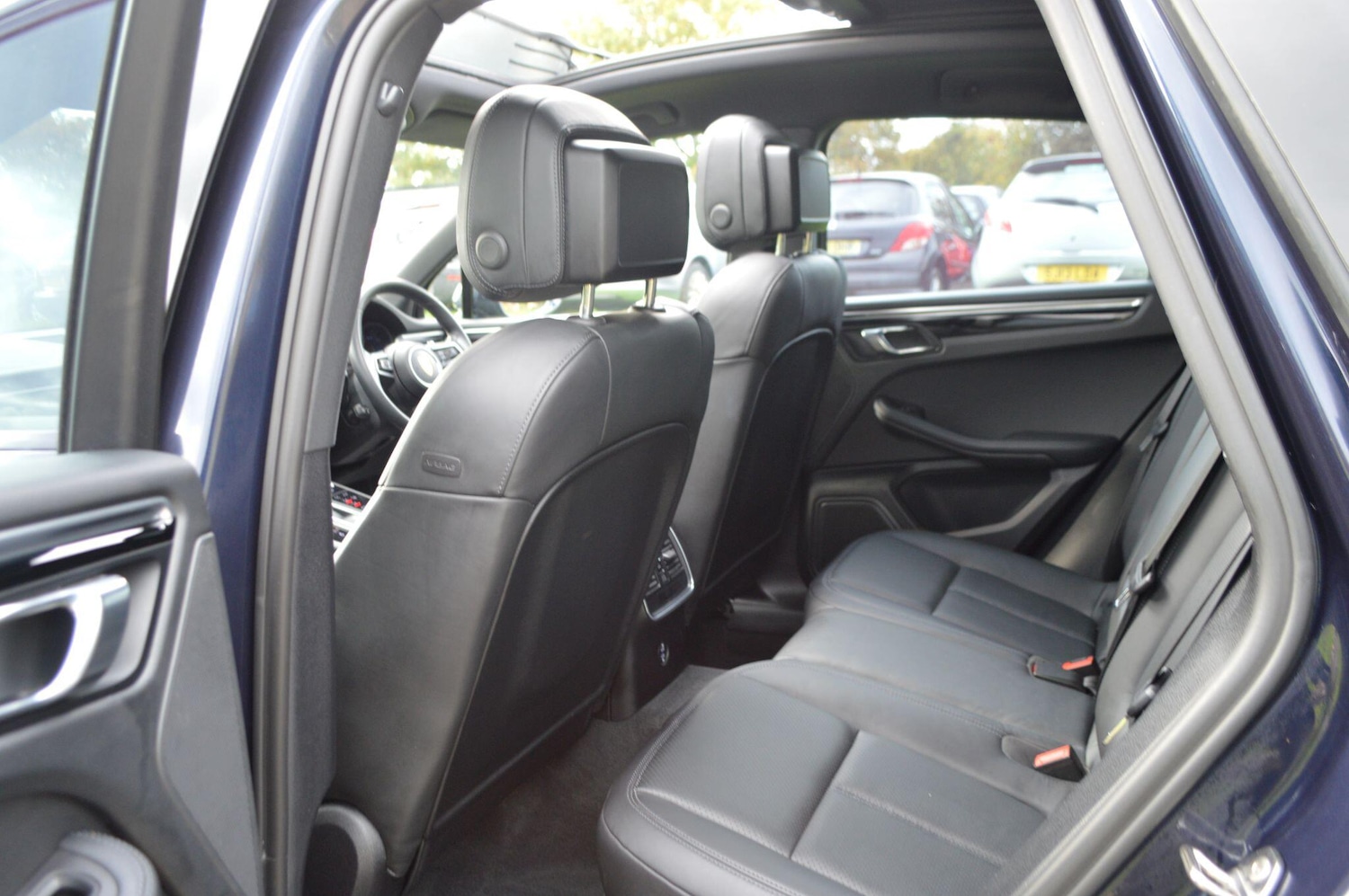 Used Porsche Macan 2022 for sale - 76295186: Photo 31