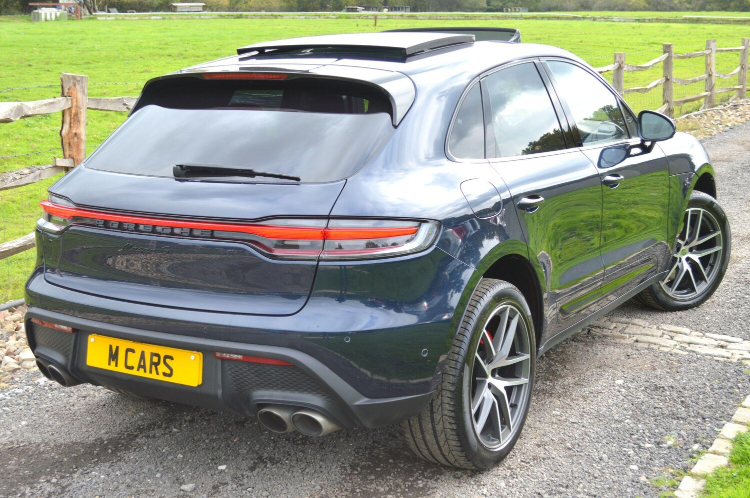 Used Porsche Macan 2022 for sale - 76295186: Photo 34