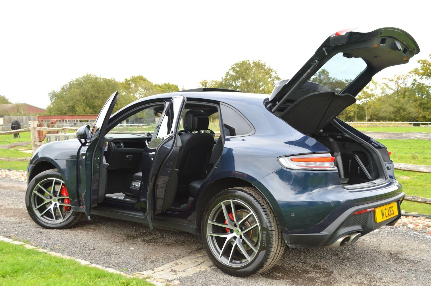 Used Porsche Macan 2022 for sale - 76295186: Photo 37